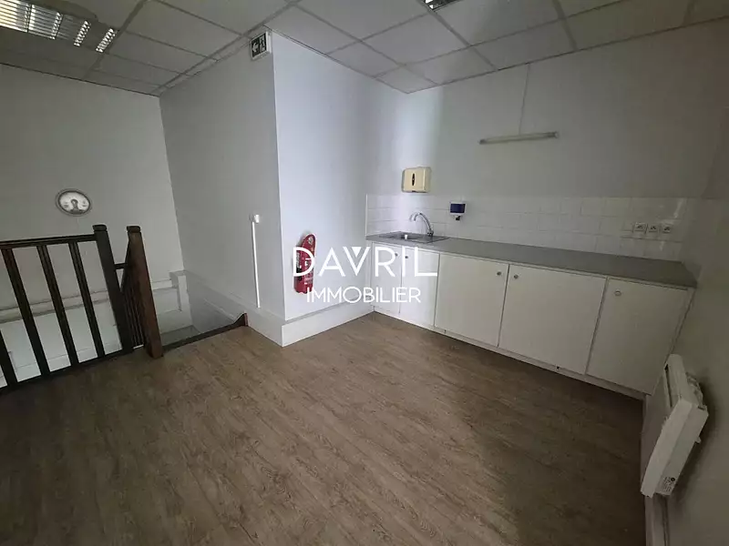 Divers, 121,28 m²