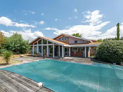 Maison, 215 m²