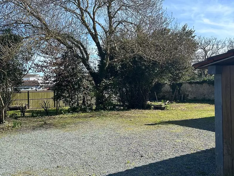 Terrain, 669 m²