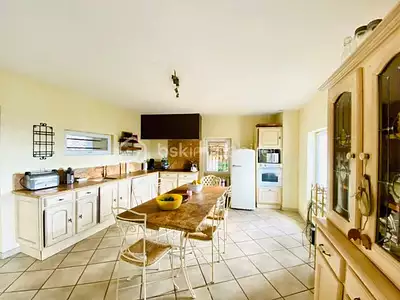 Maison, 285 m²