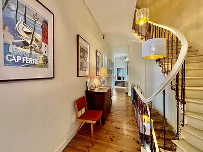Maison, 245 m²