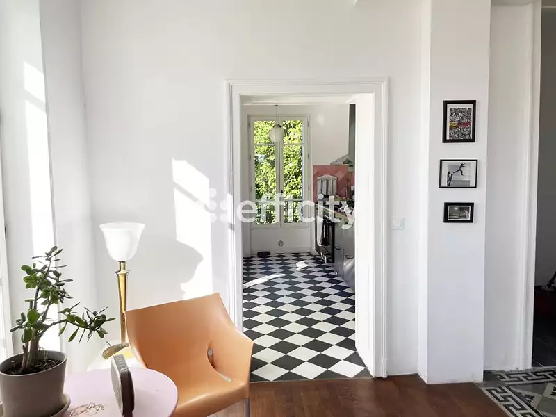 Maison, 274 m²