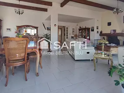 Maison, 250 m²