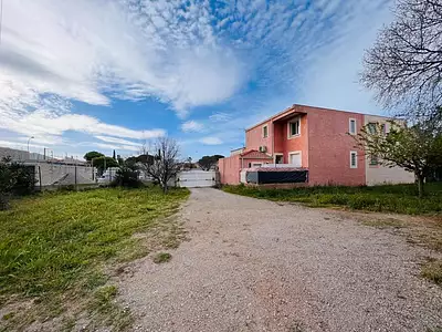 Terrain, 305 m²