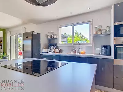 Maison, 162 m²
