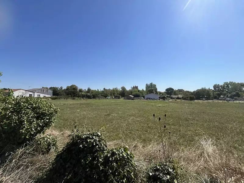 Terrain, 6 096 m²