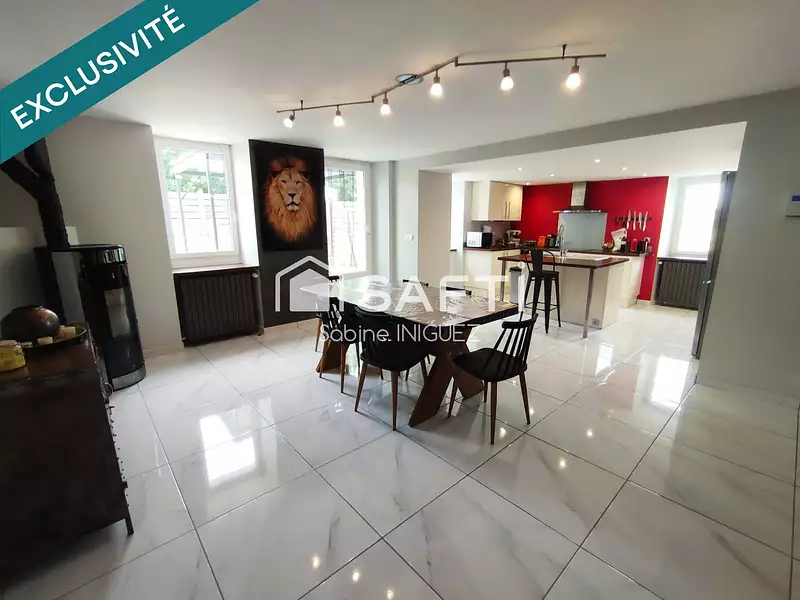 Maison, 177 m²