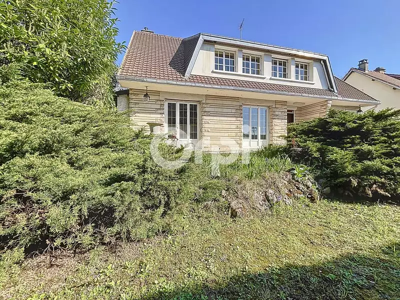 Maison, 221 m²