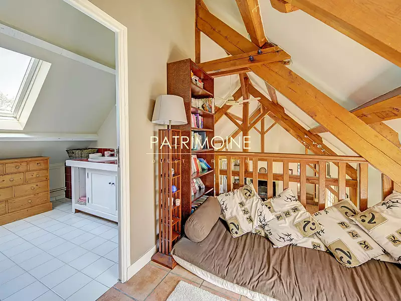 Maison, 240 m²