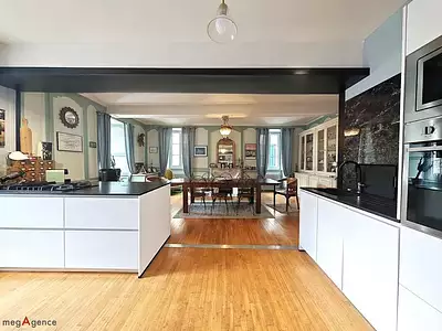 Maison, 280 m²