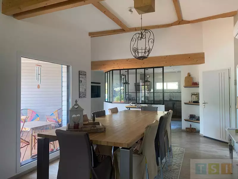 Maison, 228 m²