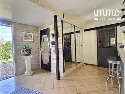 Maison, 242 m²