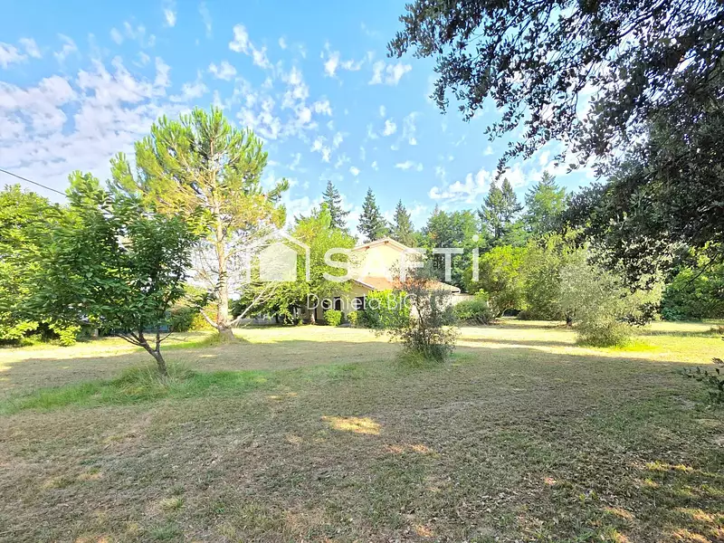 Maison, 180 m²