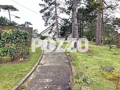 Terrain, 718 m²