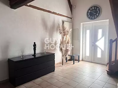 Maison, 240 m²