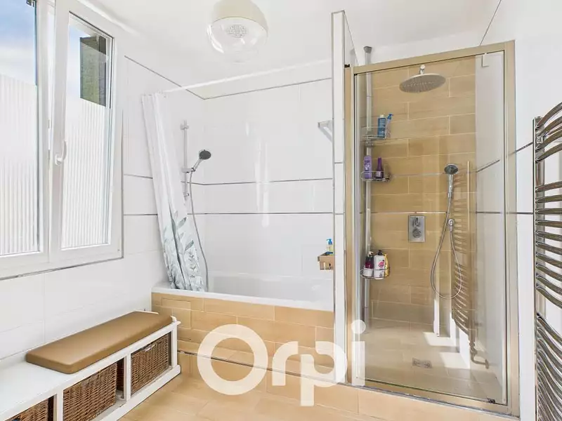 Maison, 121 m²