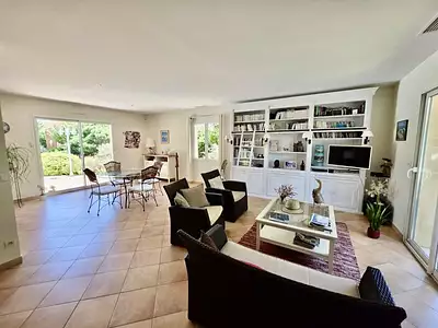 Maison, 180 m²