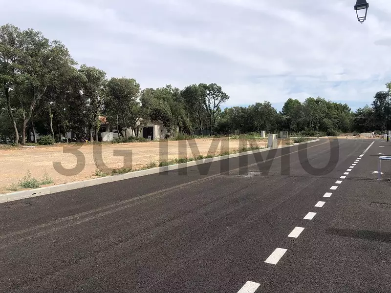 Terrain, 691 m²