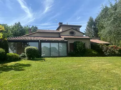 Maison, 180 m²