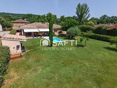 Maison, 181 m²