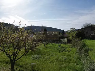 Terrain, 541 m²