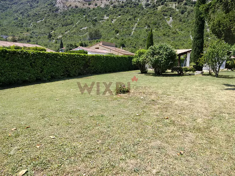Terrain, 800 m²