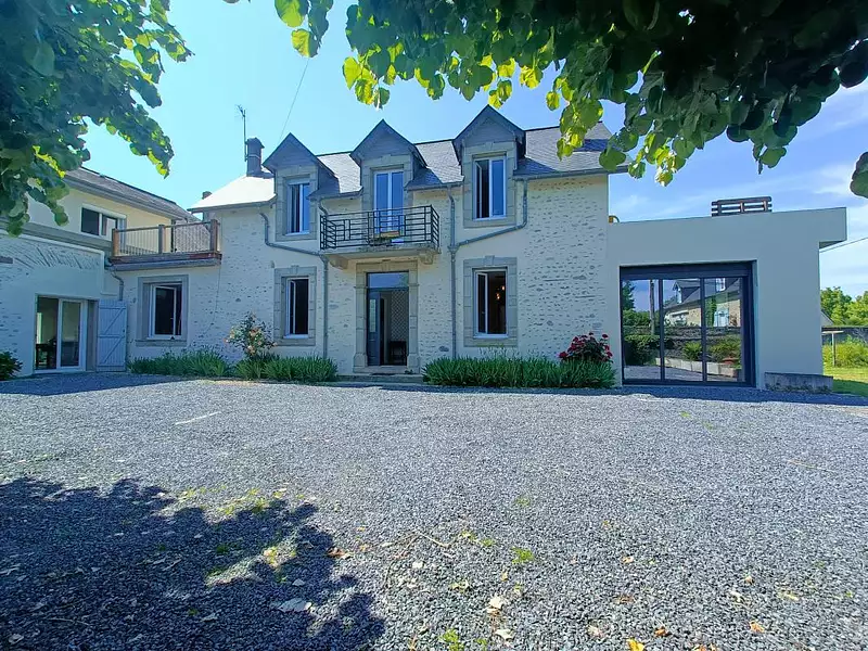 Maison, 317 m²