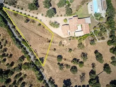 Terrain, 1 850 m²