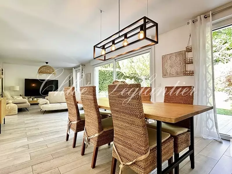 Maison, 134 m²