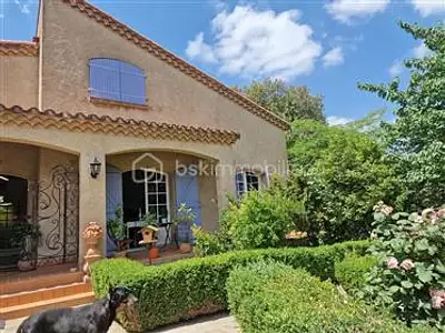 Maison, 277 m²