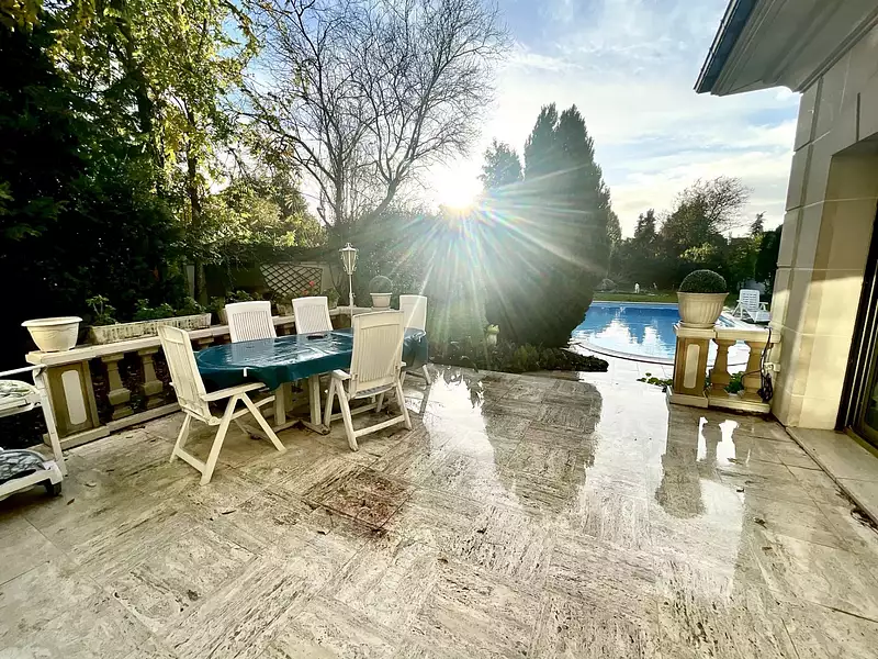Maison, 230 m²