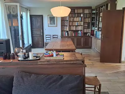 Maison, 250 m²