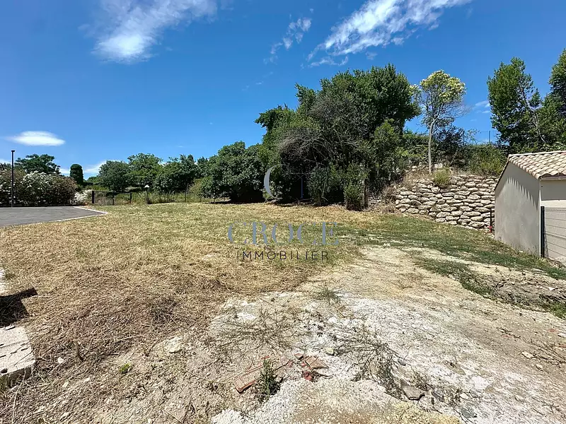 Terrain, 684 m²