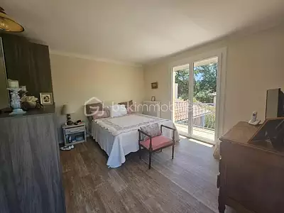 Maison, 244 m²