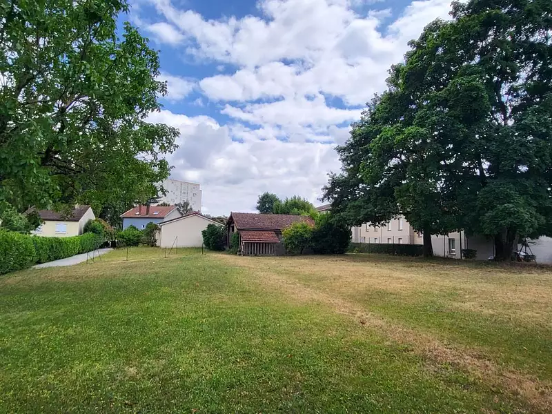 Terrain, 1 144 m²