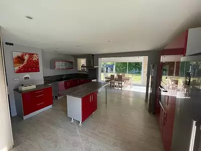 Maison, 151 m²