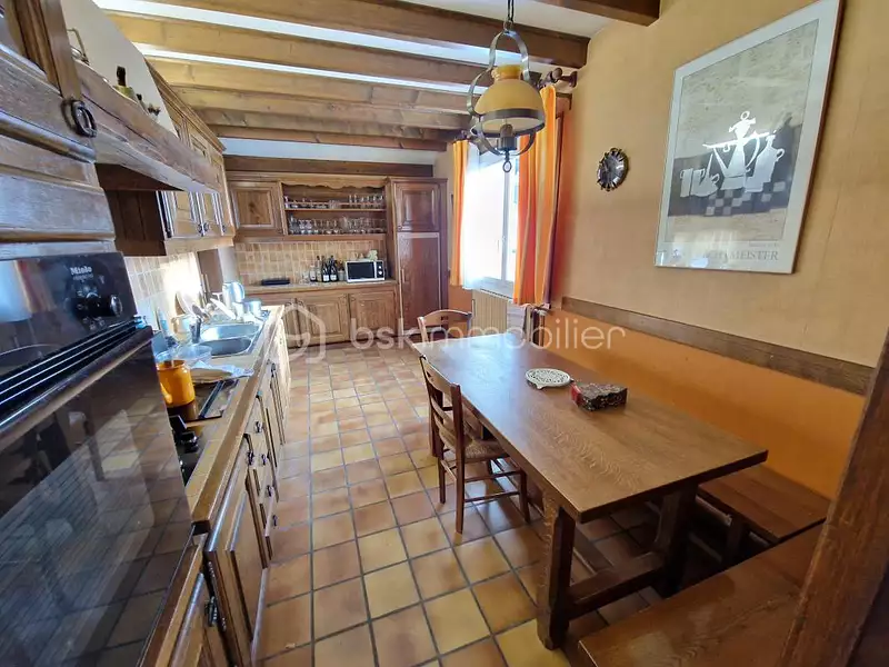 Maison, 249 m²