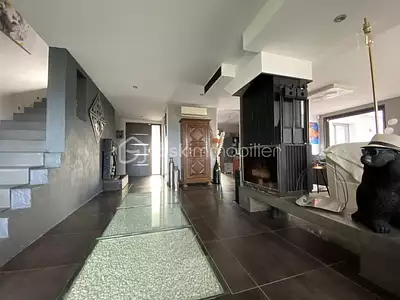 Maison, 260 m²