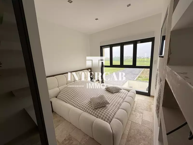 Maison, 232 m²