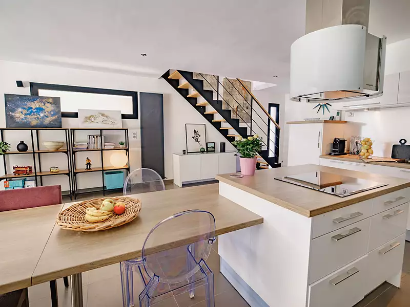 Maison, 182 m²