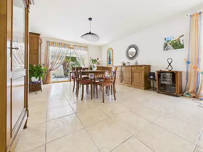 Maison, 215 m²