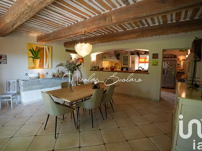 Maison, 310 m²