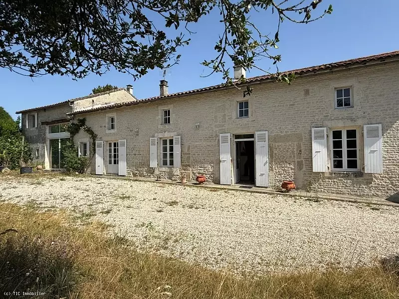 Maison, 161 m²