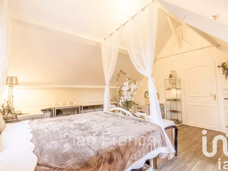 Maison, 270 m²