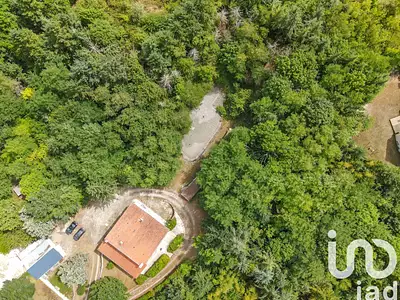Maison, 166 m²