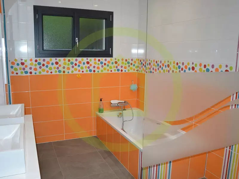 Maison, 175 m²