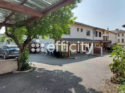 Maison, 176 m²