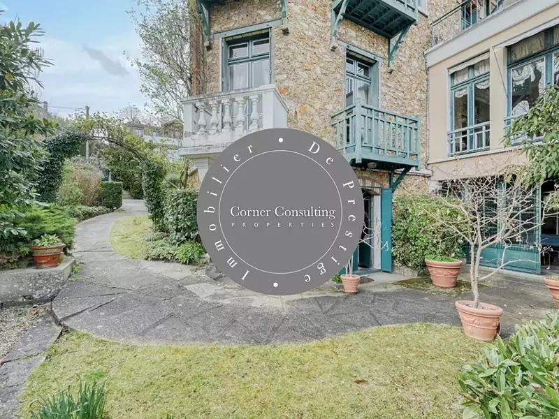 Appartement, 338 m²