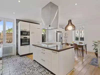 Maison, 260 m²