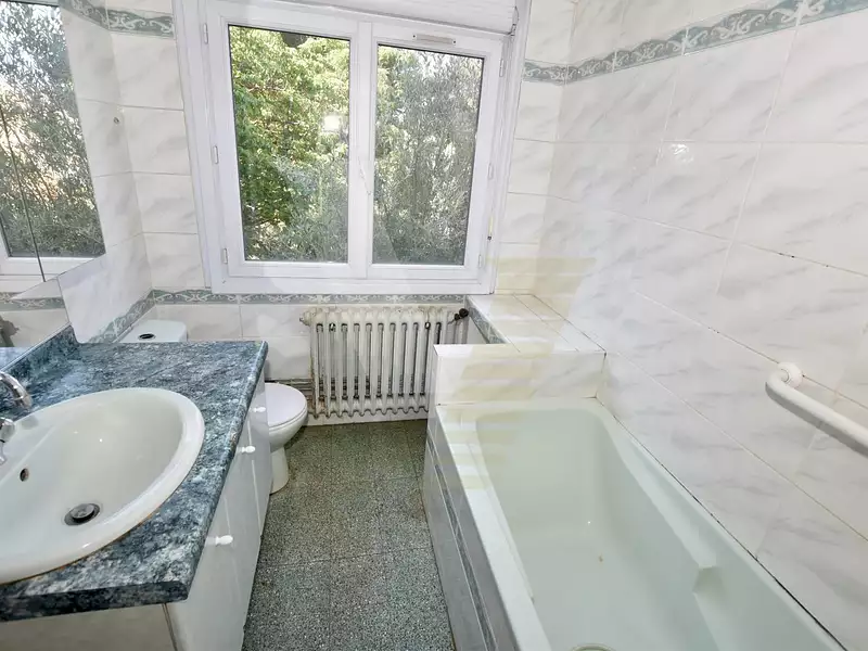 Maison, 320,16 m²